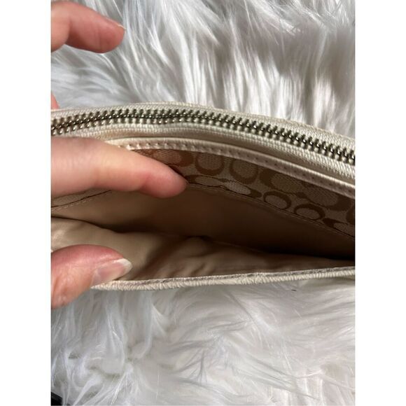 Coach tan and white wallet size 8x4 signature c - Picture 3 of 5